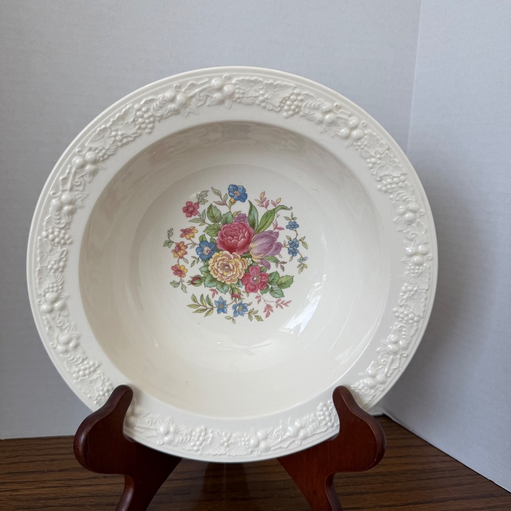 Rare 1941 Homer Laughlin "Eggshell Theme" 10" Serving Bowl Floral